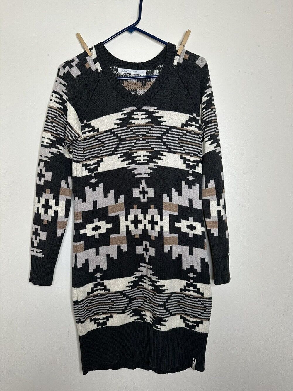 Woolrich Aztec Southwestern Pattern Sweater Dress Size Small Long Sleeve V-Neck